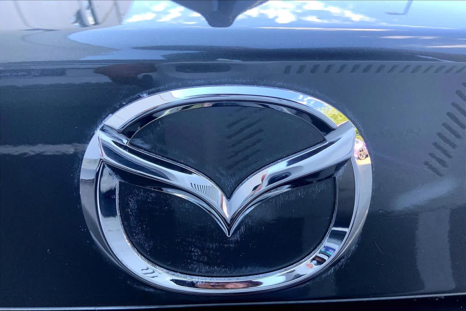 Used 2022 MAZDA MX-5 Miata RF Grand Touring RWD image 32