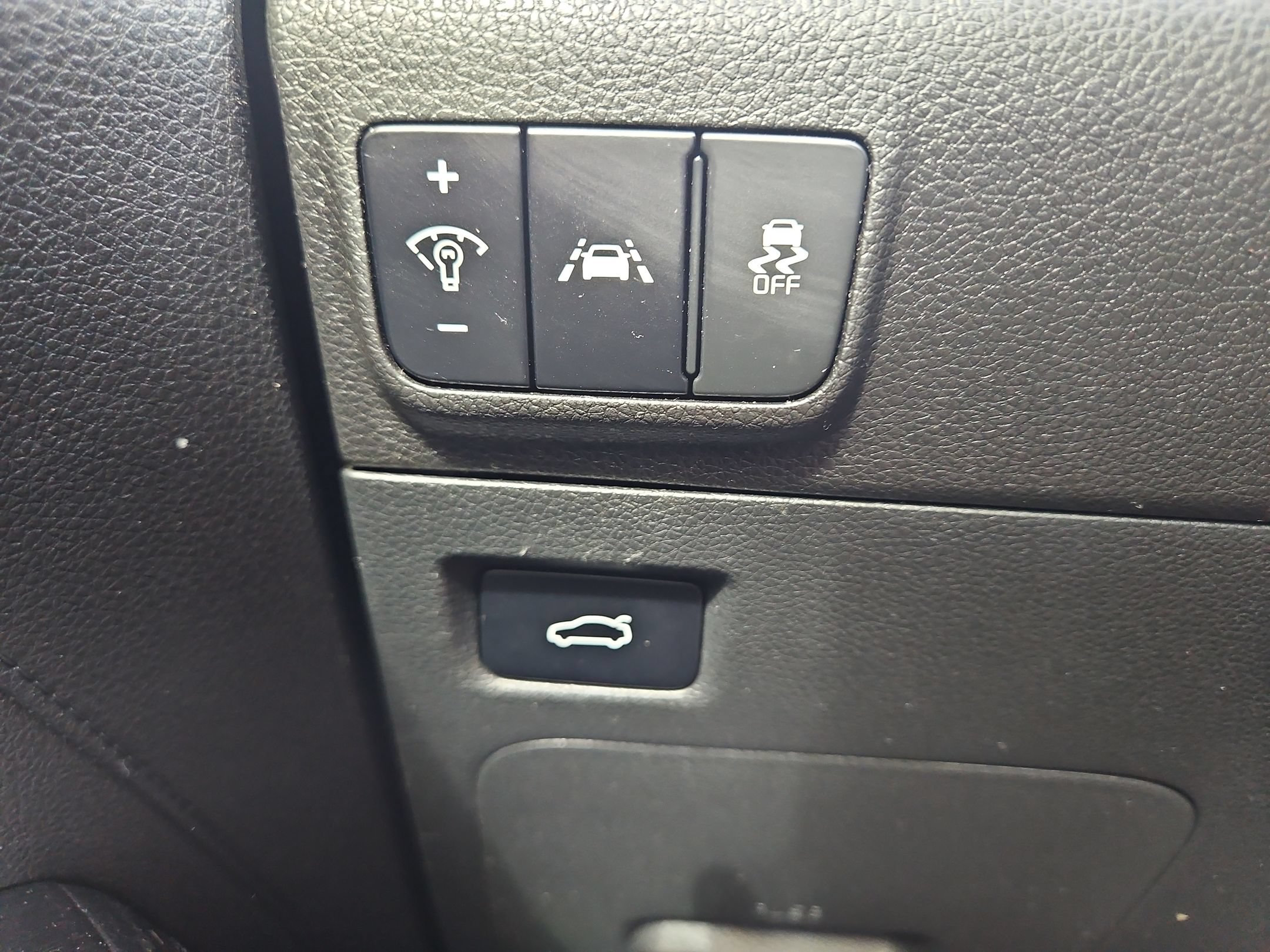 Used 2021 Kia K5 LX FWD image 25