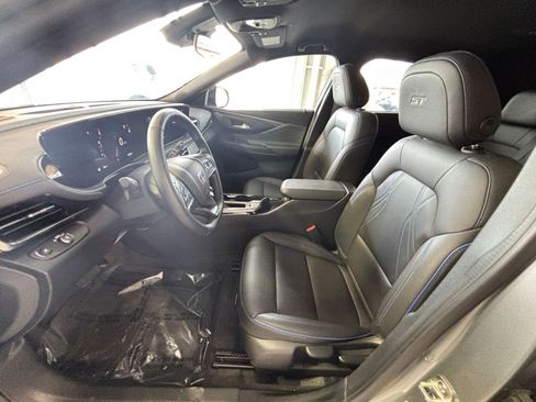 Used 2025 Buick Envista Sport Touring image 27