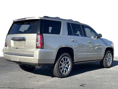 Used 2017 GMC Yukon Denali w/ Open Road Package image 28