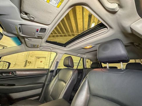 Used 2017 Subaru Outback 2.5i Limited image 29