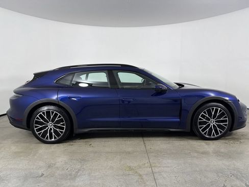 Certified 2023 Porsche Taycan 4 Cross Turismo AWD/4WD image 8