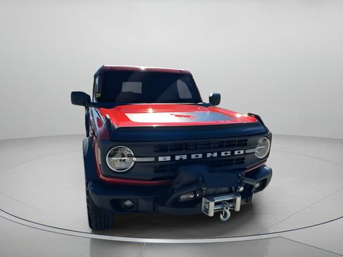 Certified 2024 Ford Bronco Black Diamond image 5