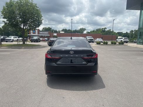 Used 2025 Toyota Camry XLE w/ Premium Plus Package FWD image 8