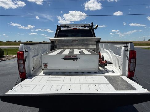 Used 2021 Ford F250 XL w/ Power Equipment Group AWD/4WD image 15