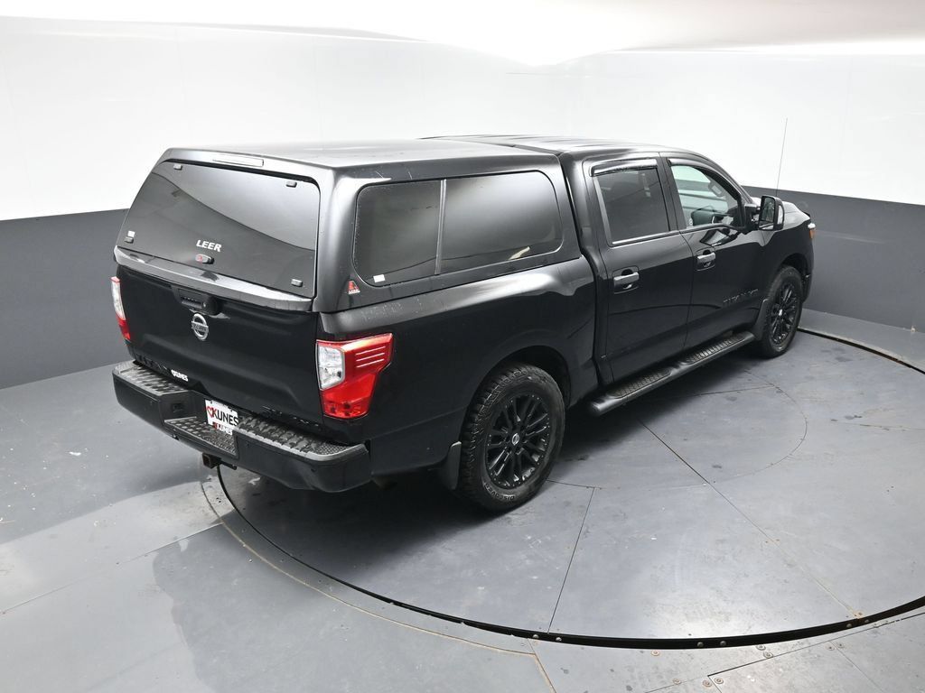 Used 2018 Nissan Titan SV AWD/4WD image 37