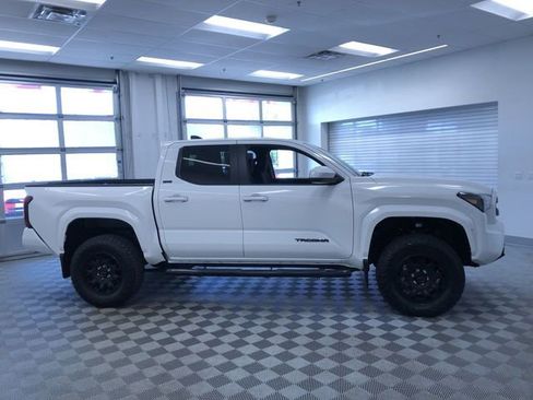 New 2026 Toyota Tacoma SR5 AWD/4WD image 6