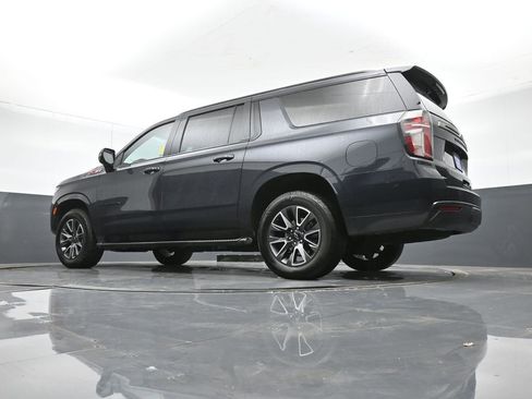 Used 2022 Chevrolet Suburban Z71 w/ Luxury Package image 41