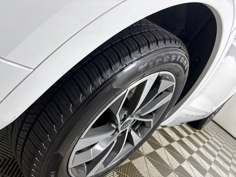Used 2024 Audi Q5 2.0T Premium Plus AWD/4WD image 32