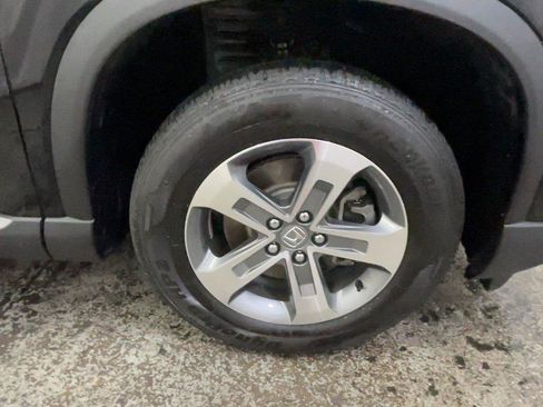 Certified 2025 Honda Pilot EX-L image 18