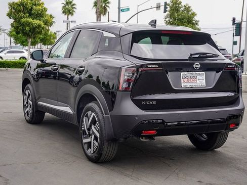 New 2026 Nissan Kicks SV image 5