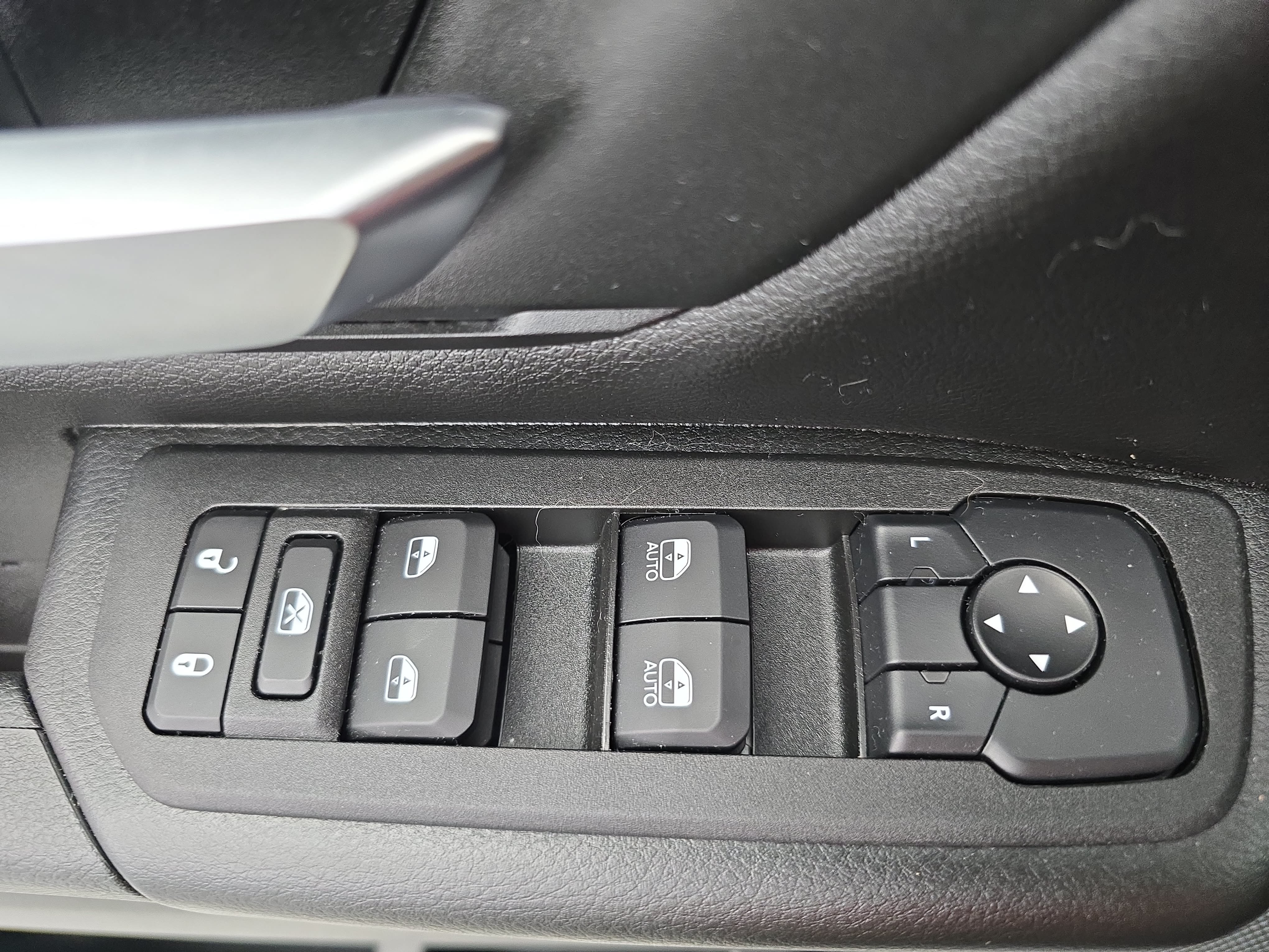 Used 2026 RAM 1500 Express RWD image 26