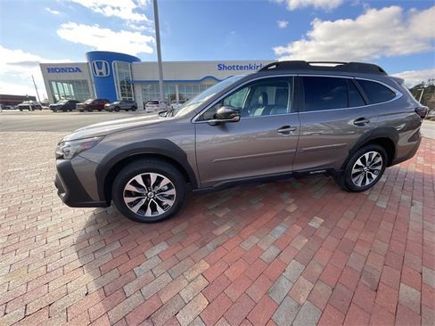 Used 2023 Subaru Outback Limited XT image 14