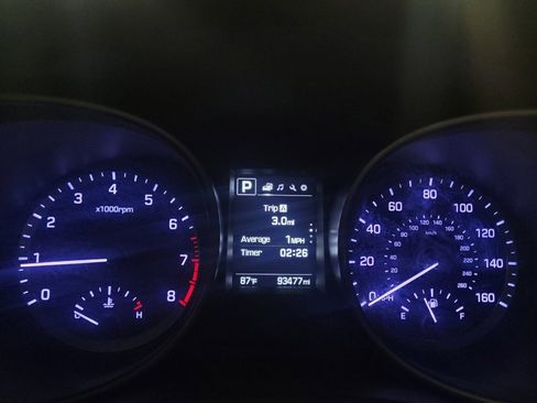 Used 2018 Hyundai Santa Fe Sport FWD image 23