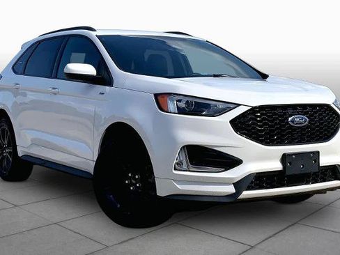 Certified 2024 Ford Edge ST-Line AWD/4WD image 3