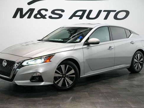 Used 2020 Nissan Altima 2.5 SL FWD image 2