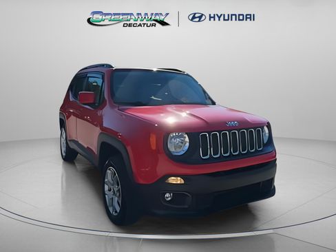 Used 2018 Jeep Renegade Latitude image 4