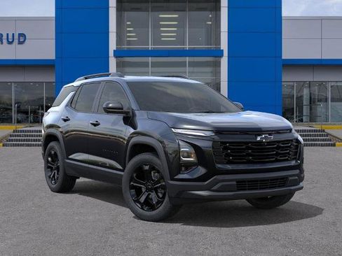 New 2026 Chevrolet Equinox LT w/ Convenience Package II AWD/4WD image 7