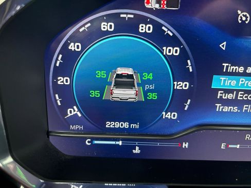 Used 2024 Chevrolet Silverado 1500 LT image 13