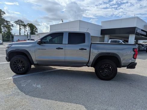 Used 2023 Chevrolet Colorado Trail Boss w/ Advanced Trailering Package AWD/4WD image 6