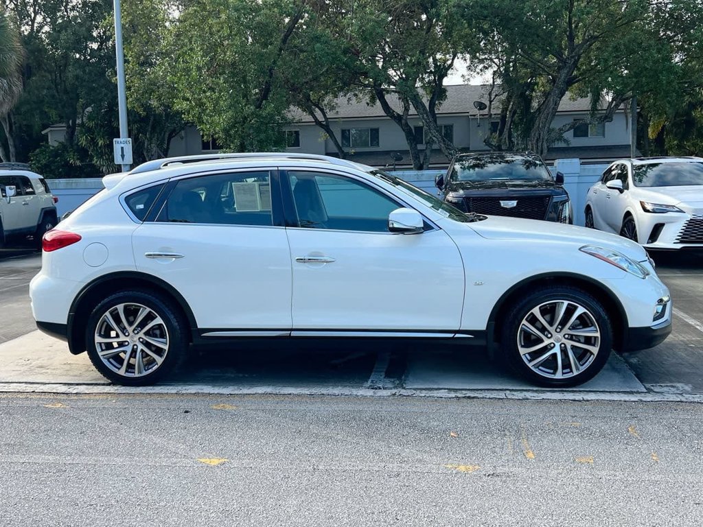 Used 2017 INFINITI QX50 2WD w/ Technology Package image 8
