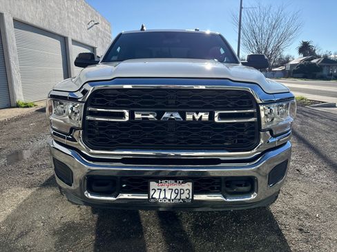 Used 2022 RAM 2500 Tradesman w/ Chrome Appearance Group image 8