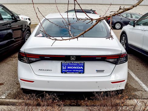 Certified 2025 Honda Accord Touring image 6
