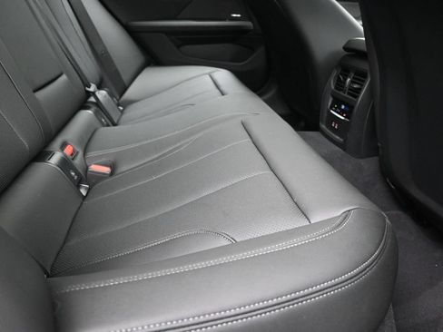 Used 2026 BMW 430i w/ Premium Package RWD image 22