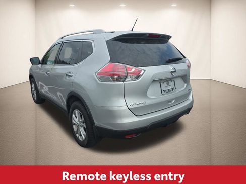 Used 2016 Nissan Rogue SV w/ SV Premium Package image 10