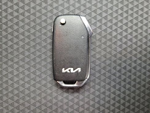 Used 2022 Kia Soul LX w/ Technology Package FWD image 32