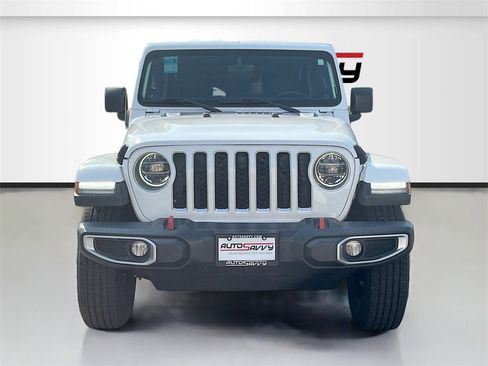 Used 2021 Jeep Wrangler Unlimited Sahara image 2
