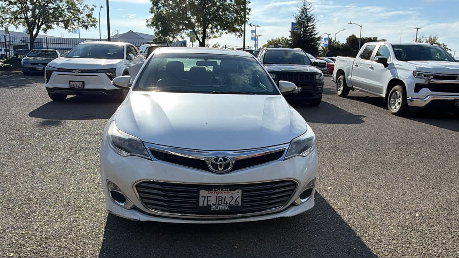 Used 2014 Toyota Avalon XLE FWD image 2
