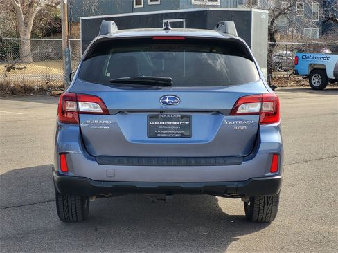 Used 2016 Subaru Outback 3.6R Limited image 6