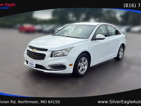 Used 2016 Chevrolet Cruze LT FWD image 1