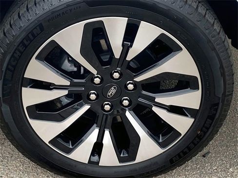 Used 2025 Ford Expedition Max Platinum w/ Driver's Package image 30