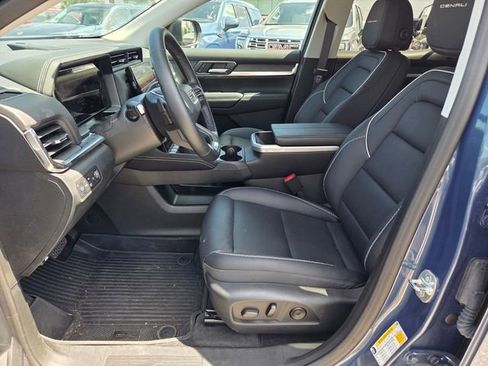 New 2026 GMC Terrain Denali w/ LPO, Floor Liner Package AWD/4WD image 4