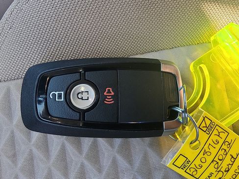 Used 2022 Ford Escape SE AWD/4WD image 26