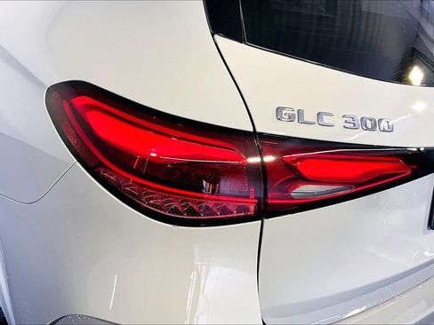 New 2026 Mercedes-Benz GLC 300 4MATIC image 5