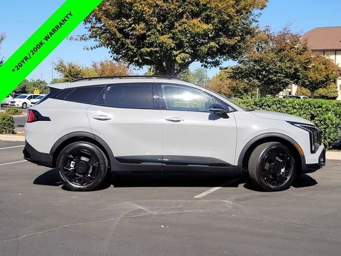 New 2026 Kia Sportage X-Line w/ X-Line Technology Package image 3