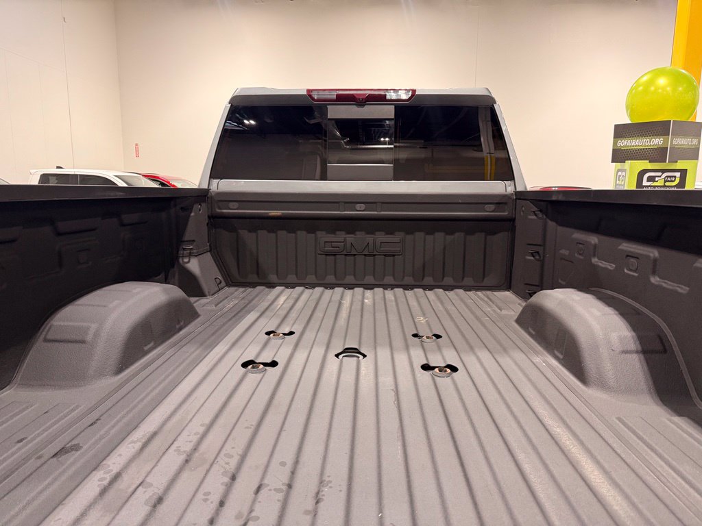 Used 2024 GMC Sierra 2500 SLT w/ SLT Premium Package AWD/4WD image 10