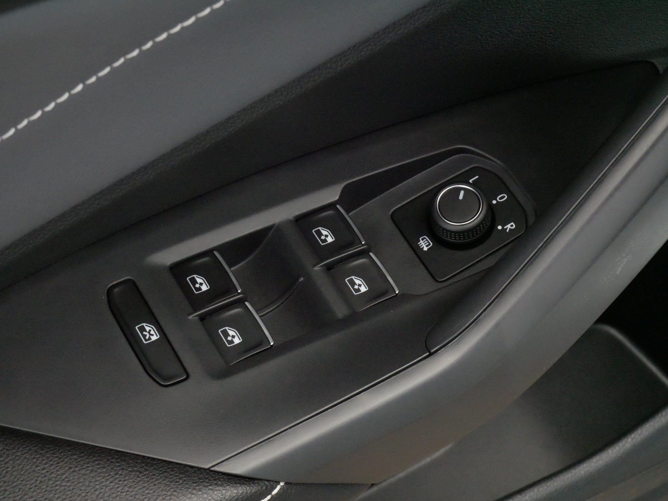 Certified 2026 Volkswagen Jetta SEL FWD image 19