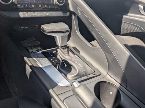 Certified 2024 Hyundai Elantra SEL FWD image 21