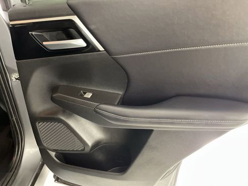 Used 2024 Mitsubishi Outlander SE image 43