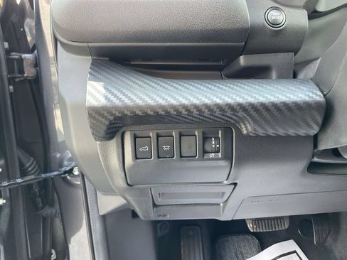 Used 2025 Subaru Ascent Premium AWD/4WD image 11