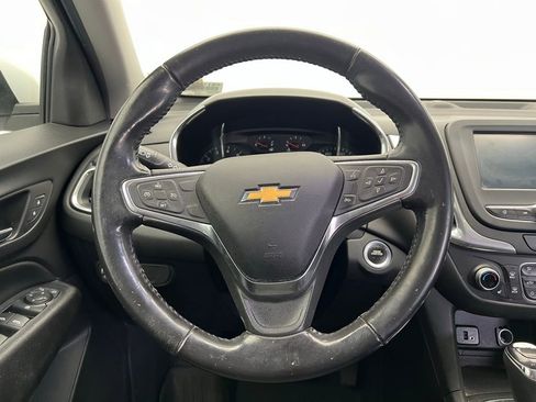 Used 2018 Chevrolet Equinox LT image 16