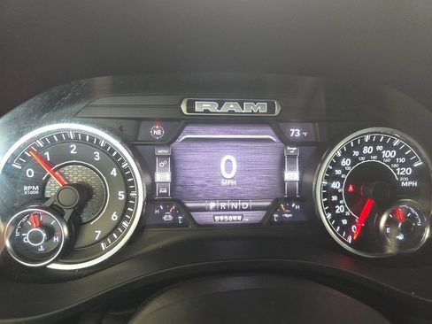 Used 2022 RAM 1500 Big Horn AWD/4WD image 11
