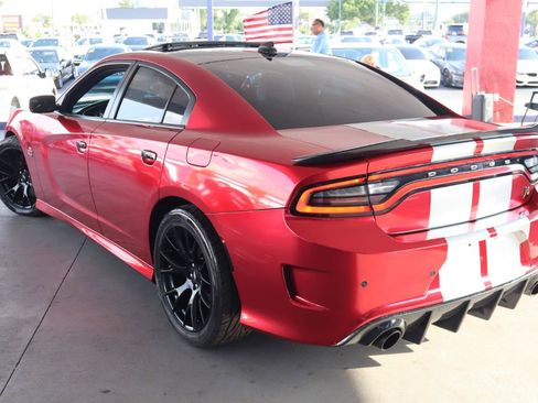 Used 2019 Dodge Charger Scat Pack w/ Dynamics Package RWD image 7