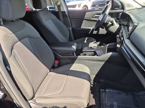 Used 2026 Kia Sportage LX FWD image 31