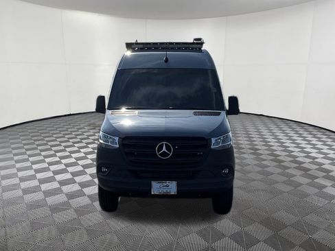 Used 2022 Mercedes-Benz Sprinter 2500 image 2