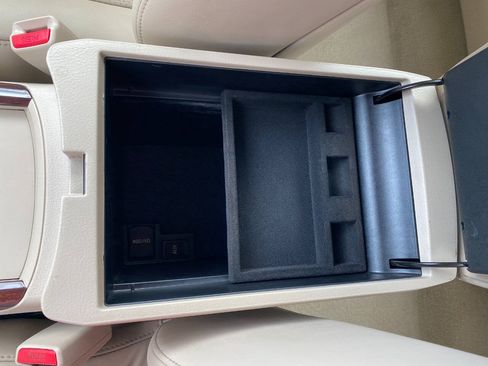 Used 2008 Toyota Avalon Limited FWD image 19